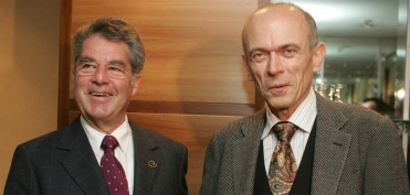 Z avstrijskim predsednikom dr. Fischerjem (Zagreb, 15.10.2005)