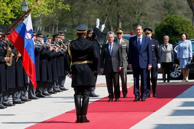 President of the Republic of Slovenia, Dr Danilo T�rk, welcomes the Federal President of the Republic of Austria, Dr Heinz Fischer (photo: Stanko Gruden/STA)