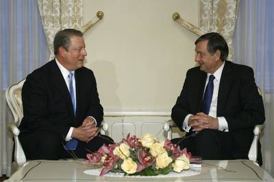 The President of the Republic of Slovenia, Dr Danilo Trk, receives the former Vice President of the United States of America and Nobel Prize laureate, Al Gore (FA BOBO)