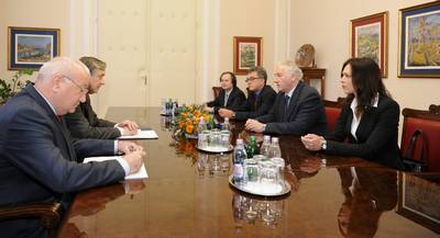 The President of the Republic of Slovenia, Danilo T�rk, received representatives of the Italian national community in Slovenia (photo: Neboj�a Teji�/STA)