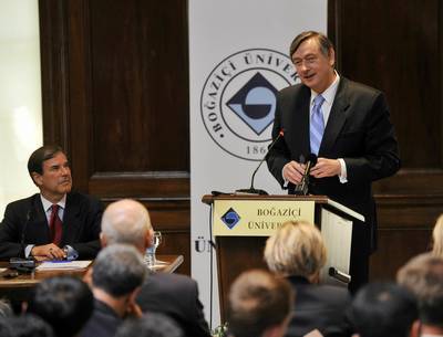 President Trk gave a lecture at Boğazii University entitled "Multilateralism in an Era of Uncertainty: The Role of the Institutions in the System of the United Nations" (FA BOBO)
