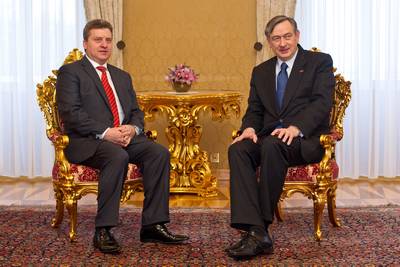 The President of the Republic of Slovenia, Dr Danilo T�rk, receives the President of the Republic of Macedonia, Dr Gjorge Ivanov (photo: Neboj�a Teji�/STA)