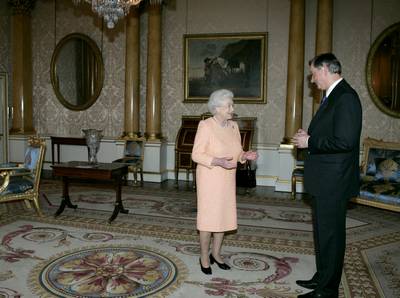 The President of the Republic of Slovenia, Dr Dainlo Trk, met with Britain’s Queen Elizabeth II (photo: Tina Kosec/STA)