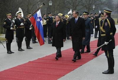 The President of the Republic of Slovenia, Dr Danilo T�rk, receives the President of the Republic of Macedonia, Dr Gjorge Ivanov (photo: Neboj�a Teji�/STA)