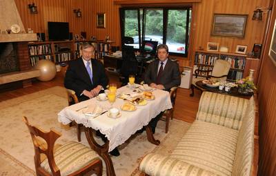 The President of the Republic of Slovenia, Dr Danilo T�rk, and the President of the Republic of Bulgaria, Dr Georgi Parvanov, at their working breakfast (Photo: Neboj�a Teji�/STA)