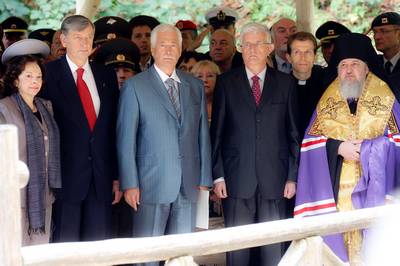 The President of the Republic of Slovenia, Dr Danilo Trk, and his spouse Barbara Mikli Trk attend a memorial ceremony at the Russian Chapel at Vri (photo: Stanko Gruden/STA)