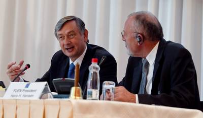 President T�rk gives a lecture at at the 55th Congress of the Federal Union of European Nationalities (FUEN) (photo: Stanko Gruden/STA)