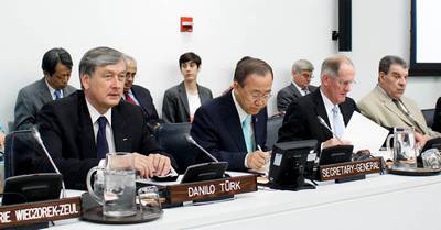 The President of the Republic of Slovenia Dr. Danilo Trk gives the key-note speech at the opening of the thematic debate on the United Nations in Global Governance (photo: Stanko Gruden/STA)