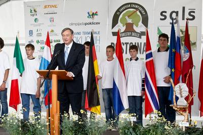 The President of the Republic of Slovenia, Danilo T�rk, attends the opening of the "Europe in Postojna" event, which marked the opening of the 11th European Students Championships in Forestry Skills and the 2nd Olympics for Wood Industry Professionals, a national student competition (photo: Stanko Gruden/STA)