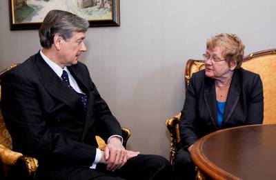 The President of the Republic of Slovenia, Dr Danilo T�rk, meets the Speaker of the Parliament of the Republic of Estonia, Dr Ene Ergma (photo: Stanko Gruden/STA)