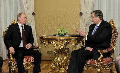 The President of the Republic of Slovenia, Dr Danilo T�rk, receives the Russian Prime Minister, Vladimir Putin (photo: Daniel Novakovi�/STA)