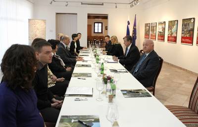 The President of the Republic of Slovenia, Dr Danilo T�rk, visits the Walk of Peace in the So�a Region Foundation (photo: Tina Kosec/STA)
