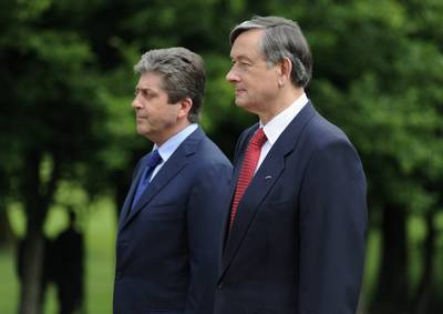 President of the Republic of Slovenia, Dr Danilo Trk, welcomes President of the Republic of Bulgaria, Dr Georgi Parvanov (photo: Neboja Teji/STA)