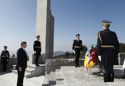 The President of the Republic of Slovenia, Dr Danilo T�rk, lays a wreath on the Monument to Fallen Fighters of the 9th Corps and Fallen Soldiers of the Russian battalion of the 30th Division of the 9th Corps (photo: Tina Kosec/STA)