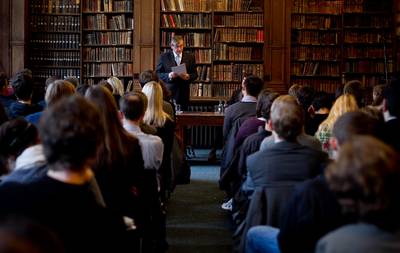 President Dr Danilo T�rk visited the prestigious British university society, the Oxford Union, where he gave a lecture entitled “What kind of United Nations for the 21st century?” (Photo: Stanko Gruden/STA)