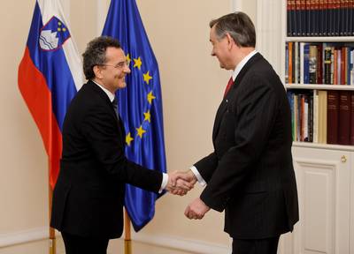 President of the Republic of Slovenia Dr Danilo T�rk receives President of the Community of Sant'Egidio Dr Marco Impagliazzo (photo: Neboj�a Teji�/STA) 