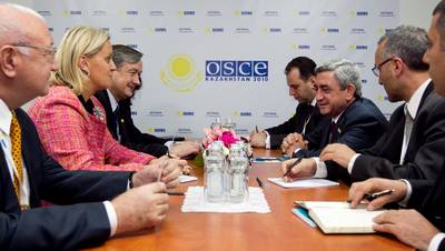 The President of the Republic of Slovenia, Dr Danilo T�rk, meets the President of the Republic of Armenia, Serzh Sargsyan (photo: Stanko Gruden/STA)