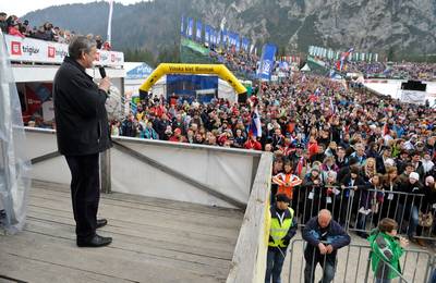 The President of the Republic of Slovenia, Dr Danilo T�rk, attends the last individual competition at the Planica 2012 – FIS World Cup Ski Jumping Final (photo: Neboj�a Teji�/STA)