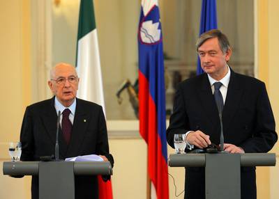 Klikni za pove�avo