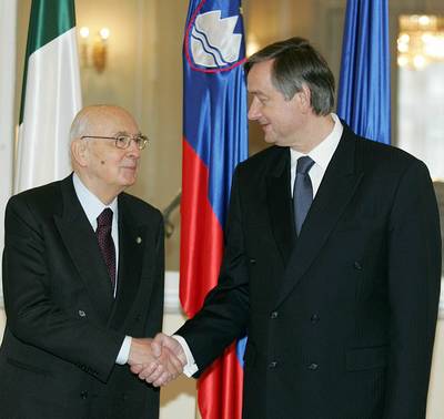 Klikni za pove�avo