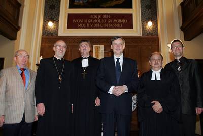 Klikni za pove�avo