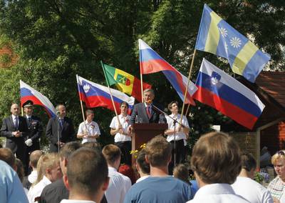 Predsednik republike in vrhovni poveljnik obrambnih sil dr. Danilo Trk se je udeleil prireditve "Rekrutacija 2012" (foto: Tina Kosec/STA)