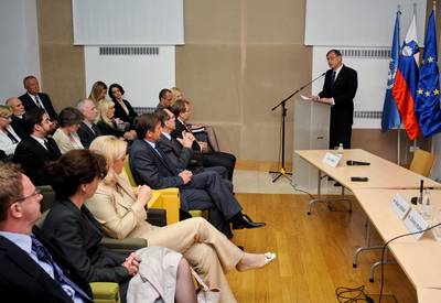 Predsednik republike dr. Danilo Trk se je udeleil simpozija ob 20. obletnici vstopa Republike Slovenije v Organizacijo zdruenih narodov (foto: Neboja Teji/STA)