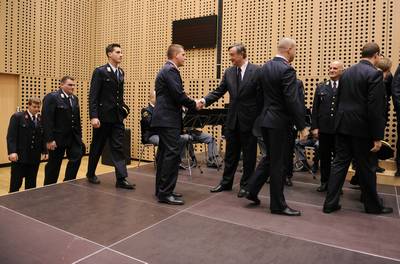Predsednik republike dr. Danilo Trk je z Redom za zasluge odlikoval Gasilsko zvezo Slovenije (foto: Neboja Teji/STA)