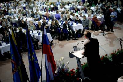 Predsednik republike dr. Danilo Trk se je udeleil 13. sreanja vojnih invalidov Slovenije (foto: Stanko Gruden/STA)