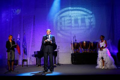 Predsednik republike dr. Danilo Trk se je udeleil slovesne obeleitve 90. obletnice podjetja Saturnus (foto: Stanko Gruden/STA)