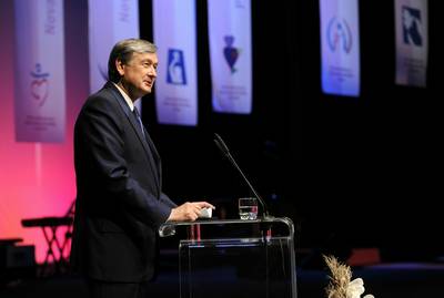 Predsednik republike dr. Danilo Trk se je udeleil slavnostne akademije ob mednarodnem dnevu medicinskih sester in mednarodnem dnevu babic (foto: Neboja Teji/STA)