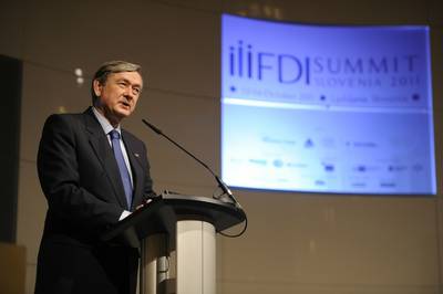 Predsednik republike dr. Danilo Trk se je udeleil mednarodne konference o tujih neposrednih investicijah FDI Summit Slovenia 2011 (foto: Neboja Teji/STA)