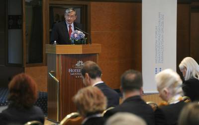 Predsednik republike dr. Danilo Trk se je udeleil mednarodne konference "Zdravstvo brez meja" (foto: Neboja Teji/STA)