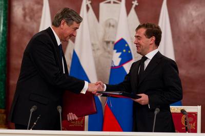 Predsednik Ruske federacije dr. Dmitrij Medvedjev in predsednik Republike Slovenije dr. Danilo Trk sta podpisala Deklaracijo o partnerstvu za modernizacijo med Republiko Slovenijo in Rusko federacijo (foto: Stanko Gruden/STA)