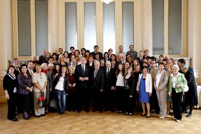 Predsednik republike dr. Danilo Trk je z Redom za zasluge odlikoval Kurta Kanclerja (foto: Stanko Gruden/STA)