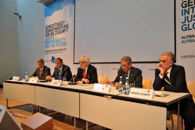 Predsednik republike dr. Danilo Trk se je udeleil tradicionalnega Evropskega foruma Alpbach, kjer je sodeloval kot govornik na odprtju Politinega simpozija, ki je potekal pod geslom "Mednarodno pravo - globalna pravinost" (foto: Markus Prantl/Evropski forum Alpbach)