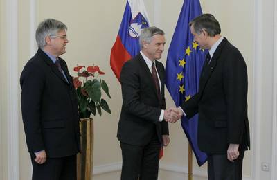 Predsednik republike dr. Danilo Trk je sprejel vodstvo Gospodarske zbornice Slovenije (foto: Daniel Novakovi/STA)
