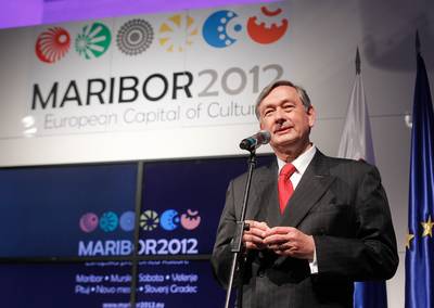 Predsednik republike dr. Danilo Trk se je udeleil sprejema ob predstavitvi projekta Evropske prestolnice kulture Maribor 2012 in partnerskih mest (foto: Stanko Gruden/STA)