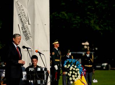 Predsednik republike dr. Danilo Trk se je udeleil spominske slovesnosti ob 70. obletnici smrti poveljnika prve grupe partizanskih odredov Slovenije in narodnega heroja Joeta Gregoria – Gorenjca ter soborcev, padlih na Jelovici (foto: Stanko Gruden/STA)