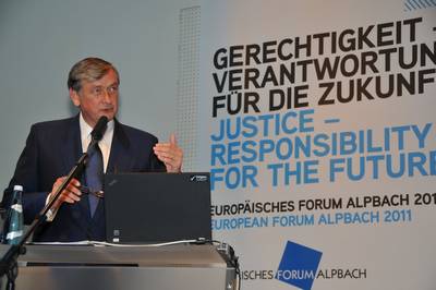 Predsednik republike dr. Danilo Trk se je udeleil tradicionalnega Evropskega foruma Alpbach, kjer je sodeloval kot govornik na odprtju Politinega simpozija, ki je potekal pod geslom "Mednarodno pravo - globalna pravinost" (foto: Markus Prantl/Evropski forum Alpbach)