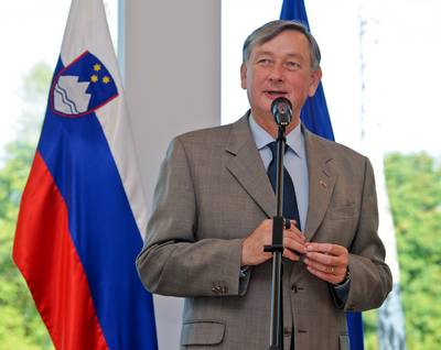 Predsednik republike dr. Danilo Trk je priredil sprejem za otroke s posebnimi potrebami (foto: Neboja Teji/STA)
