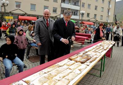 Predsednik republike dr. Danilo Trk je obiskal Slovenske Konjice, kjer se je udeleil tradicionalnega Jurjevanja (foto: Neboja Teji/STA)