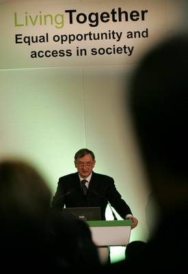 12. 3. 2008, London: Predsednik republike dr. Danilo Türk se je udeležil mednarodne konference "Living Together" v Londonu (FA BOBO)