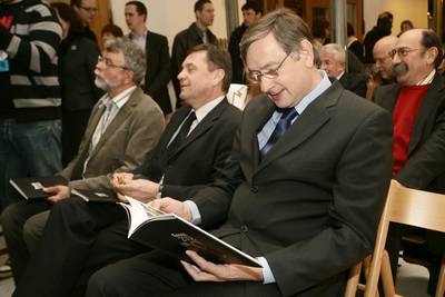 Klikni za poveavo