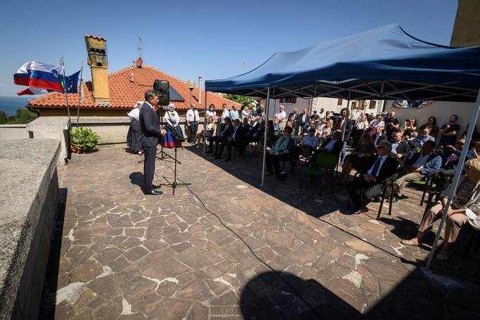 President Pahor in Santa Croce/Kri� near Trieste: "My friend President Mattarella and I have supported your efforts and those of your ancestors for freedom, democracy and coexistence."