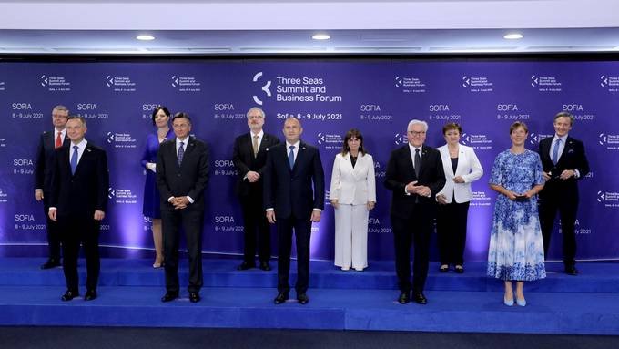 President Pahor attends economic forum within the Three Seas Initiative in Sofia, pointing out the importance of the Initiative Investment Fund