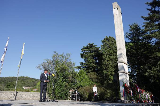 Slovenian and Croatian Presidents together for the first time at a memorial ceremony on the anniversary of the liberation of the former Italian fascist concentration camp Kampor on Rab island