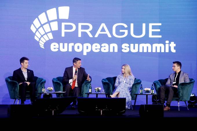 President Pahor calls for participation in the discussion on Europe's future at the Prague European Summit