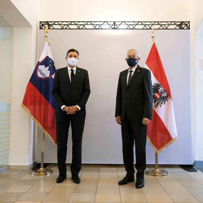 The President of the Republic of Slovenia, Borut Pahor, and the Federal President of the Republic of Austria, Alexander Van der Bellen, jointly attend the commemoration of the 100th anniversary of the Carinthian plebiscite