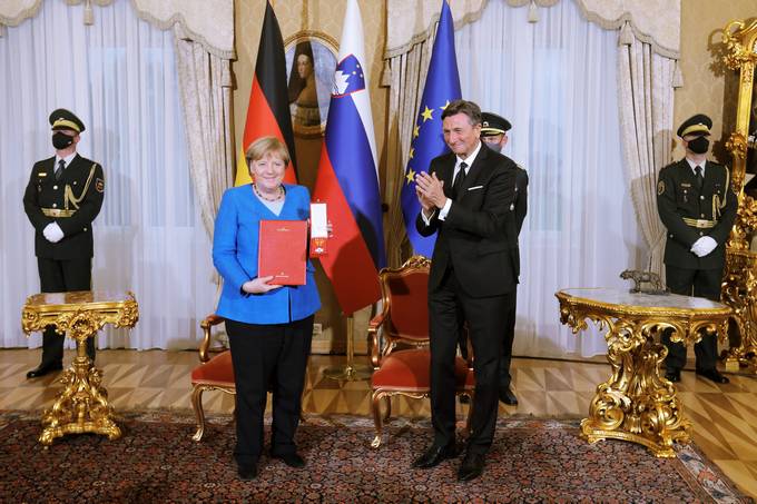 President Pahor honours German Chancellor Angela Merkel with the Order of Merit for Distinguished Service